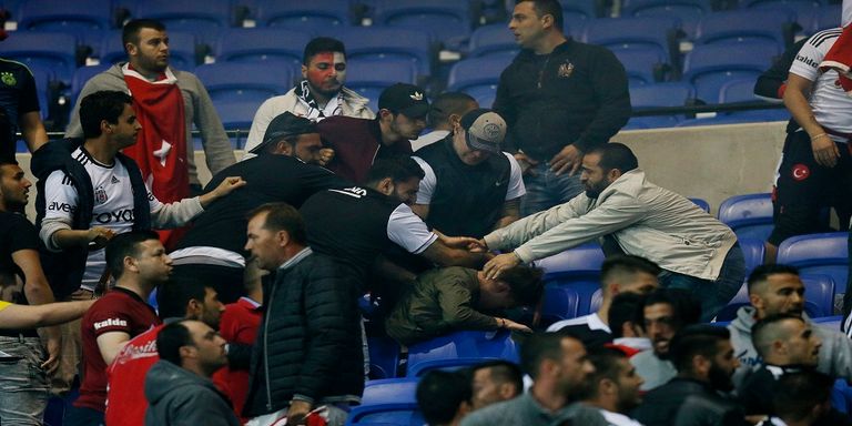 أحداث الشغب في ملعب ليون