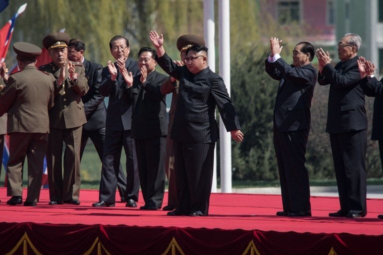 عرض فني في قصر ثقافة الأطفال ببيونج يانج (الفرنسية)