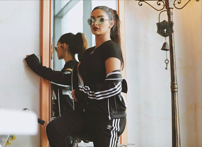 عهود العنزي من أبرز مشاهير مواقع التواصل في الخليج