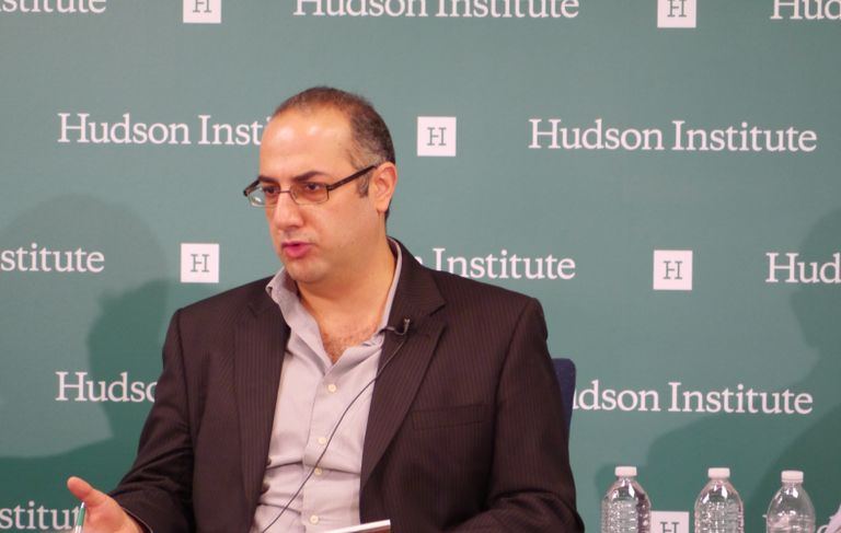 تشييع أحد ضحايا تفجير كنيسة الإسكندرية