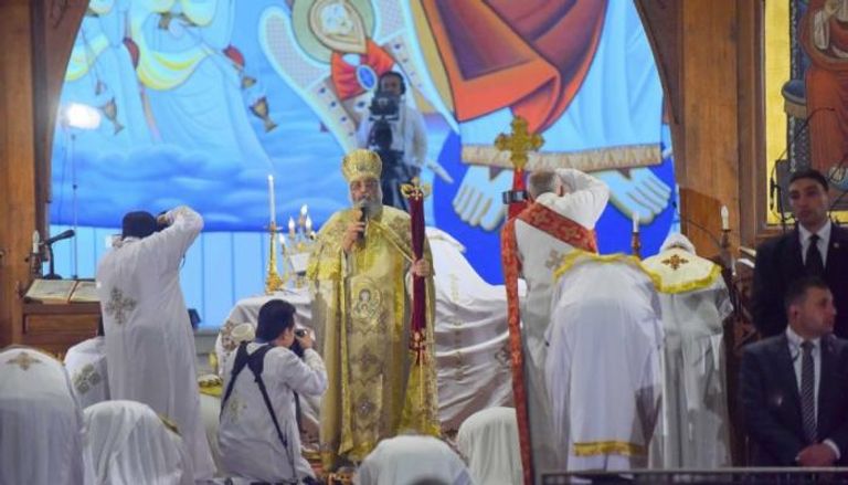 البابا تواضروس الثاني يترأس قداس عيد القيامة