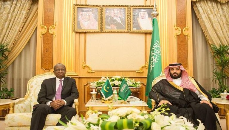 الأمير محمد بن سلمان برفقة وزير الدفاع الموريتاني 