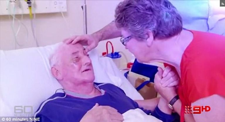 الكفيف فقد بصره على مدى 16 عاما