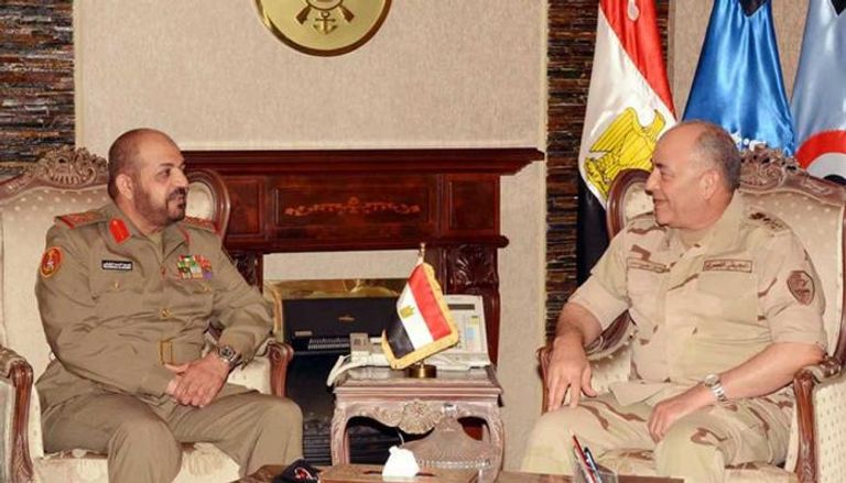  رئيس الأركان المصري يلتقي رئيس هيئة التفتيش العسكرى الكويتى 