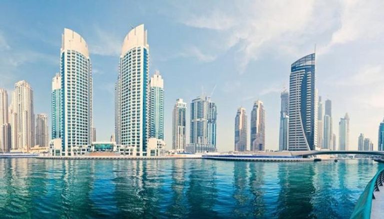 تسارع النمو الاقتصادي في الإمارات