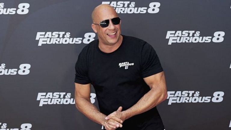 فاست ٨ يكسر شباك التذاكر العالمي