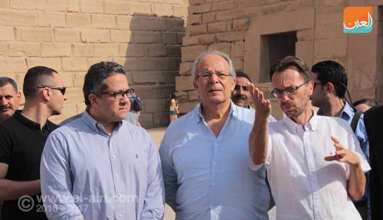 خلال افتتاح معرض الصور بمعبد الكرنك