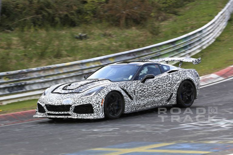 سيارة شفروليه كورفيت ZR1 (موقع رود أند تراك)