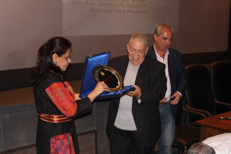 الفنان عزت العلايلي بين الحضور