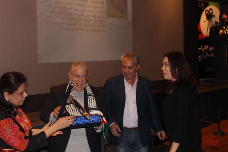 الفنان عزت العلايلي بين الحضور