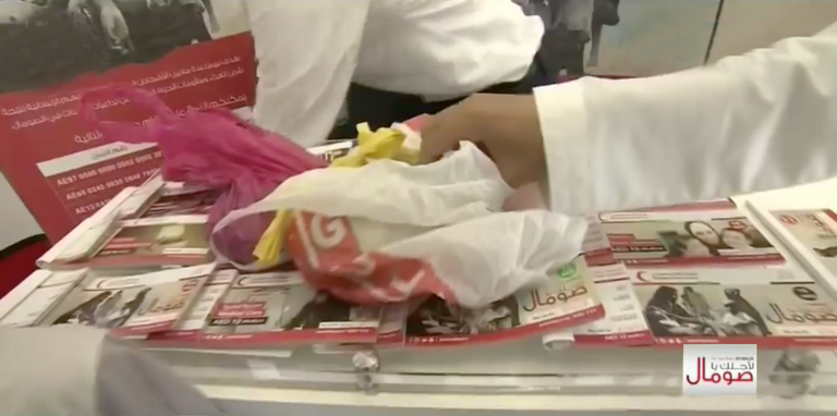 طفل إماراتي عقب تبرعه لحملة لأجلك يا صومال