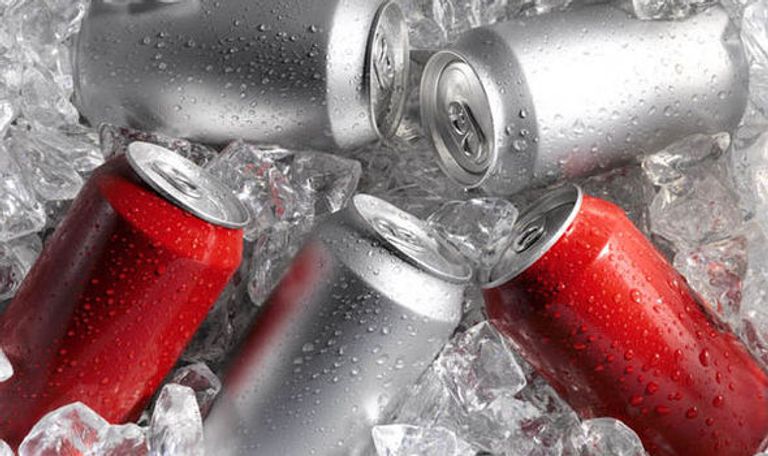 المشروبات المحلاة صناعيا تسبب الألزهايمر والجلطة