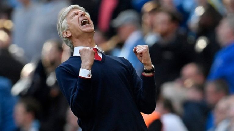 سانشيز يقود أرسنال للفوز