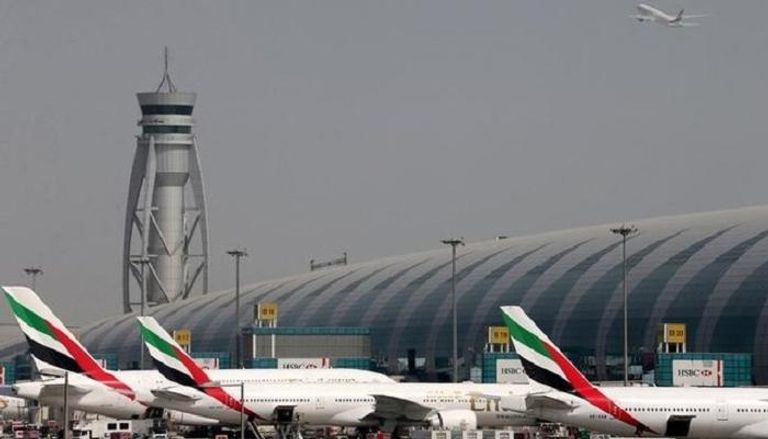 طائرات تابعة لطيران الإمارات في مطار دبي الدولي.