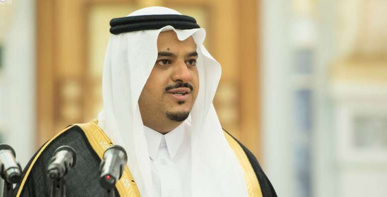 الأمير خالد بن سلمان يؤدي اليمين الدستورية