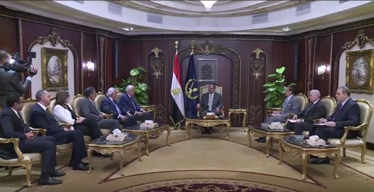 الغرفة التجارية الأمريكية تشيد بتضحيات الشرطة المصرية الغرفة التجارية الأمريكية تشيد بتضحيات الشرطة المصرية