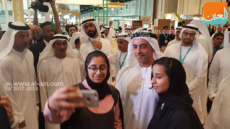 سيف بن زايد يفتتح الدورة 27 لمعرض أبوظبي الدولي للكتاب