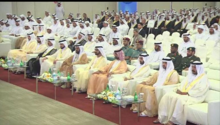 محمد بن راشد يشهد حفل تخريج الدفعة 36 من طلاب جامعة الإمارات
