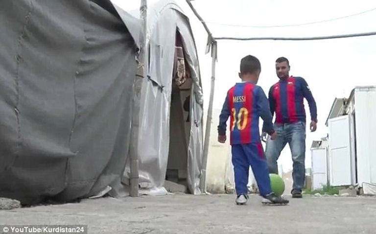 ميسي يتسبب في خطف طفل لمدة عامين