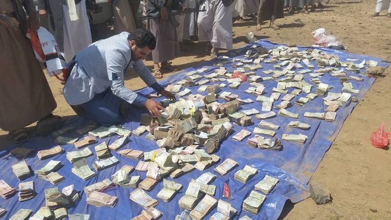 الحوثيون ينهبون زكاة اليمنيين