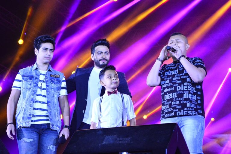 المطرب تامر حسني