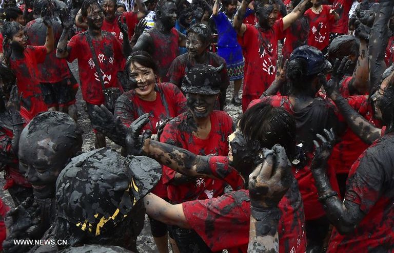 التلطخ بالوحل 