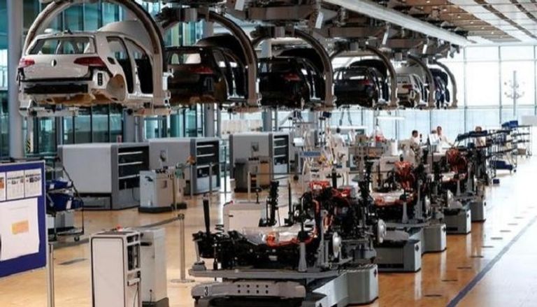مصنع للسيارات في درسدن بألمانيا ..الصورة من رويترز