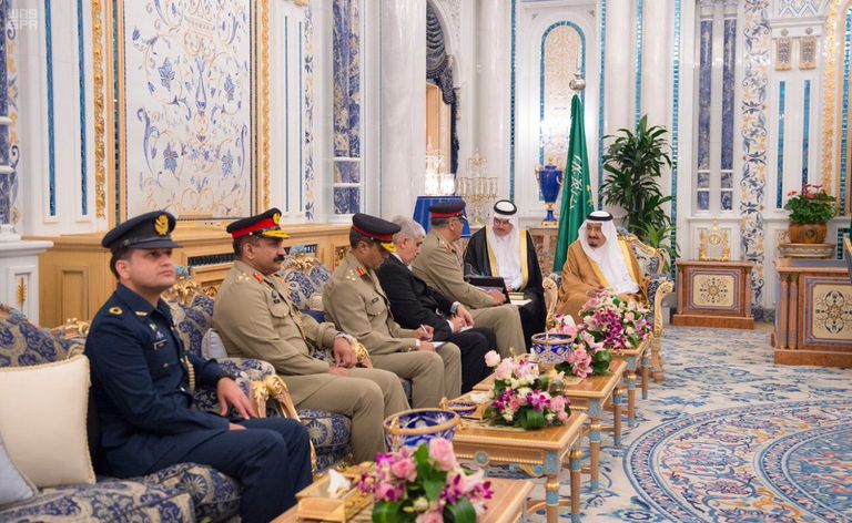 الملك سلمان وباكستان