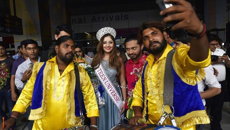 ملكة جمال العالم للمراهقات هندية