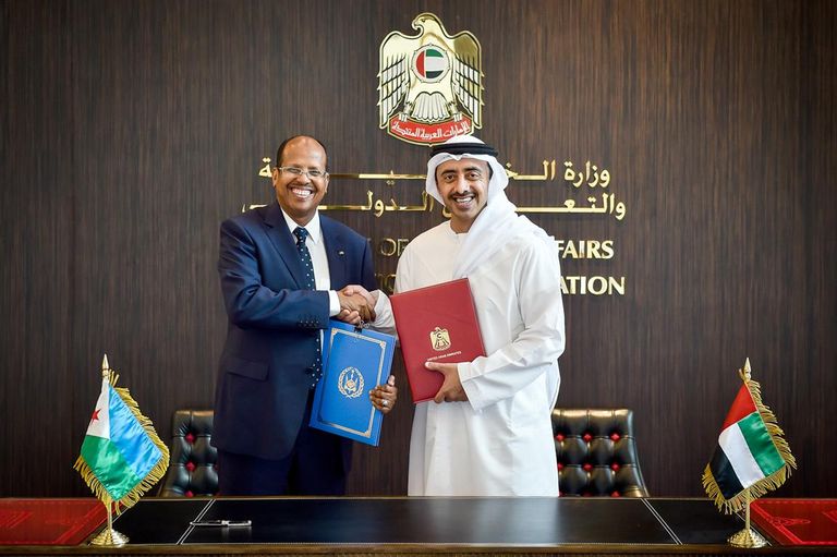 عبدالله بن زايد ووزير الشؤون الخارجية الجيبوتي يوقعان اتفاقية التعاون الاقتصادي