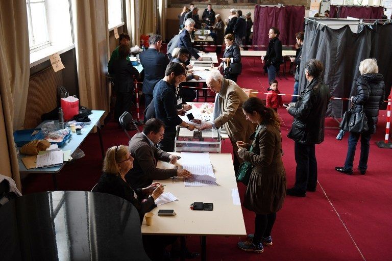 نسبة الإقبال متقاربة مع الجولة الأولى حتى الظهيرة