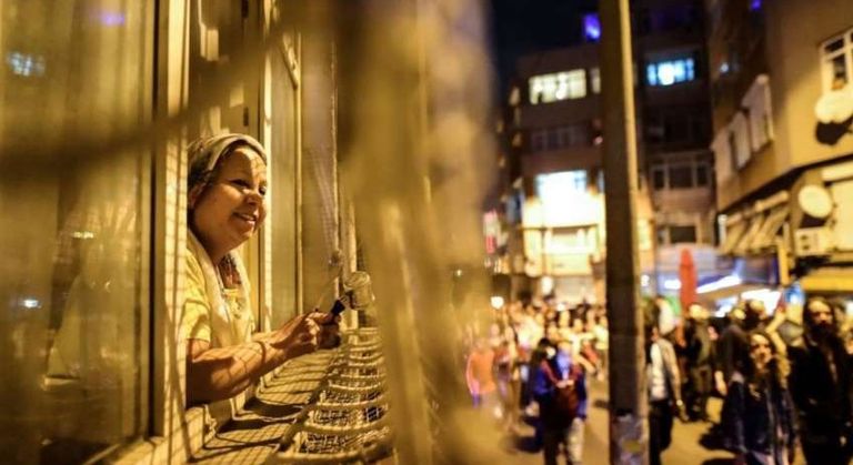 الاحتجاج بقرع الأواني في اسطنبول (أرشيفية)