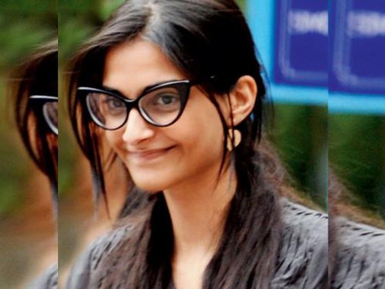 8 نجمات شابات في بوليوود تألقن دون مكياج