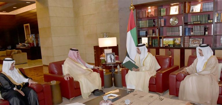 الشيخ منصور بن زايد آل نهيان يستقبل وزير التجارة والاستثمار السعودي