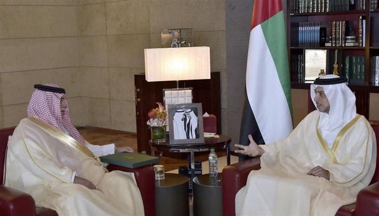 الشيخ منصور بن زايد آل نهيان يستقبل وزير التجارة والاستثمار السعودي 