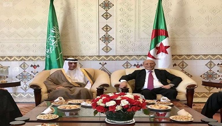 وزير الخارجية السعودي برفقة رئيس مجلس الأمة الجزائري 
