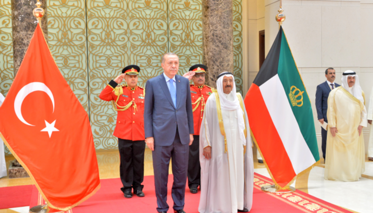 أردوغان يصل الكويت في زيارة رسمية