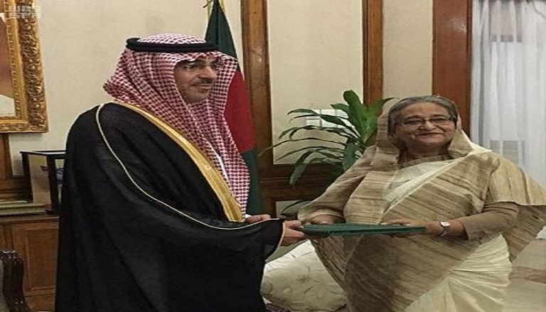 وزير الإعلام السعودي برفقة رئيسة وزراء بنغلاديش 