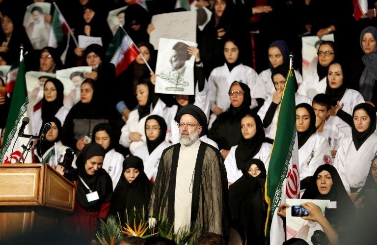 الحرس الثوري المنفذ لفكر وخطط مرشد إيران