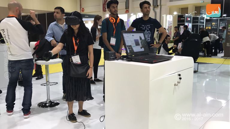 وزير التربية والتعليم الإماراتي يفتتح مؤتمر ومعرض عالم التكنولوجيا