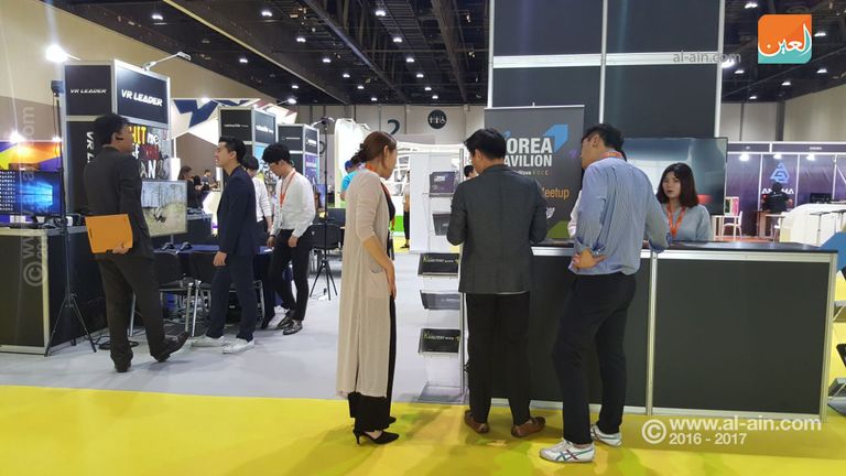 وزير التربية والتعليم الإماراتي يفتتح مؤتمر ومعرض عالم التكنولوجيا