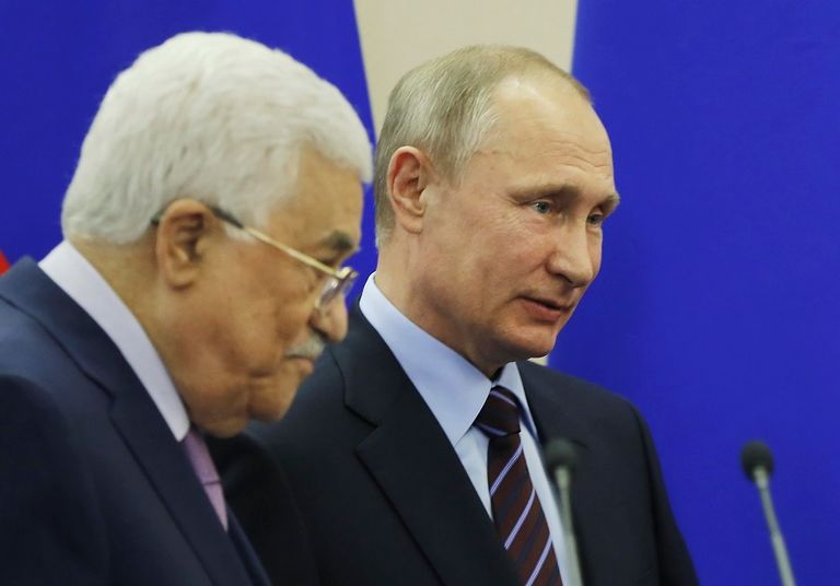 بوتين وعباس خلال اللقاء