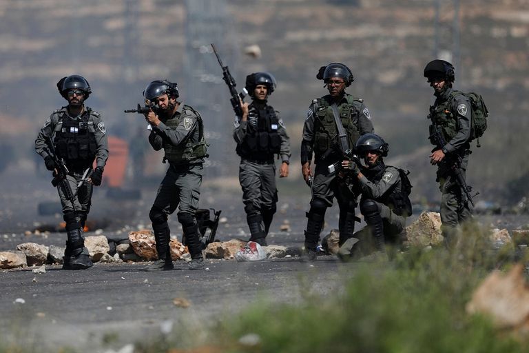 مواجهات بين الفلسطينيين وقوات الاحتلال - صورة أرشيفية