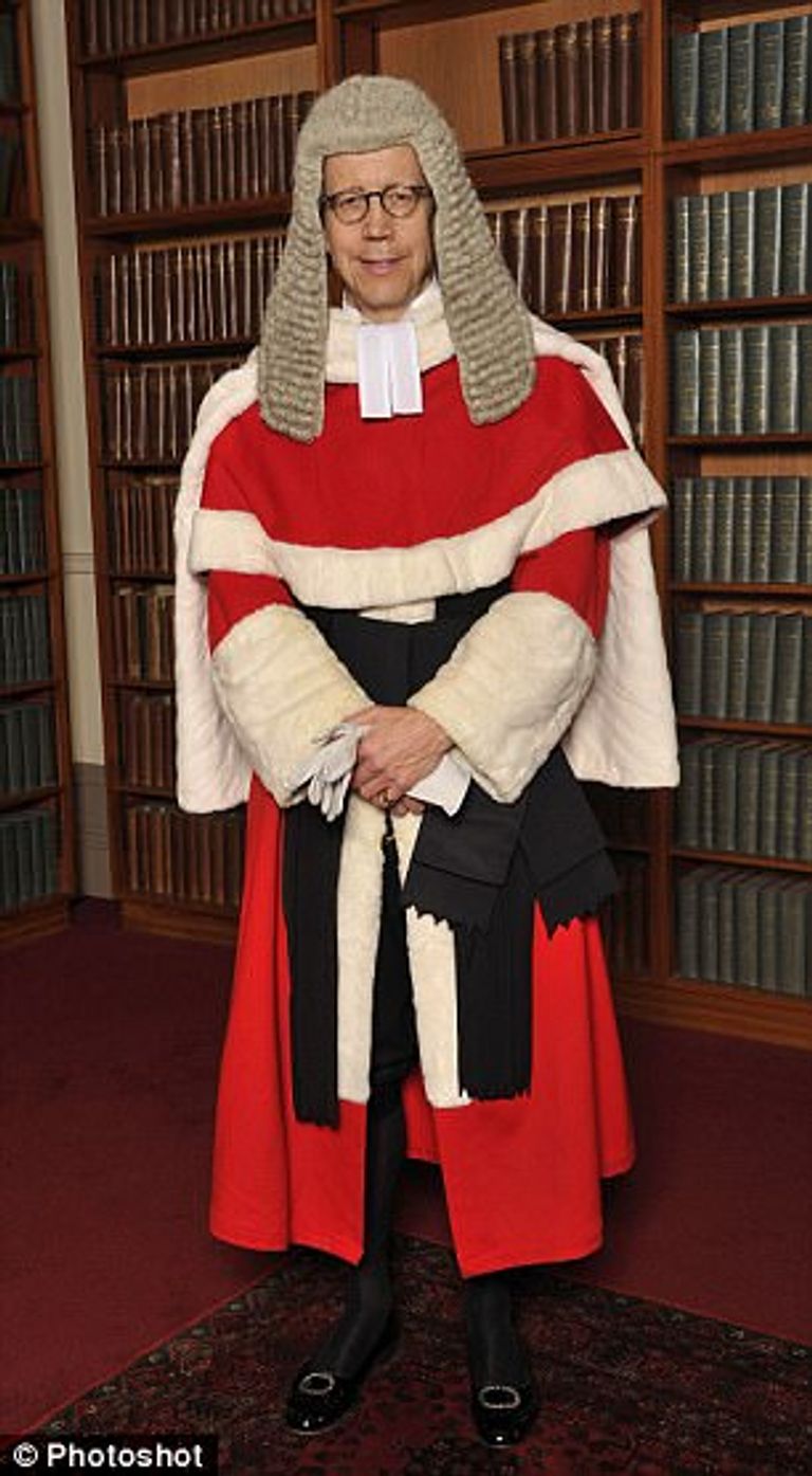 القاضي أمر الزوج بدفع 453 مليون إسترليني لمطلقته