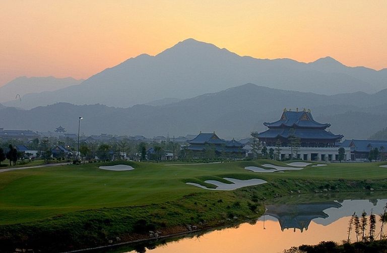 فندق "إمبريال سبرينجز"