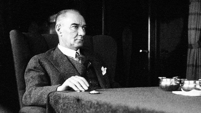 مصطفى كمال أتاتورك