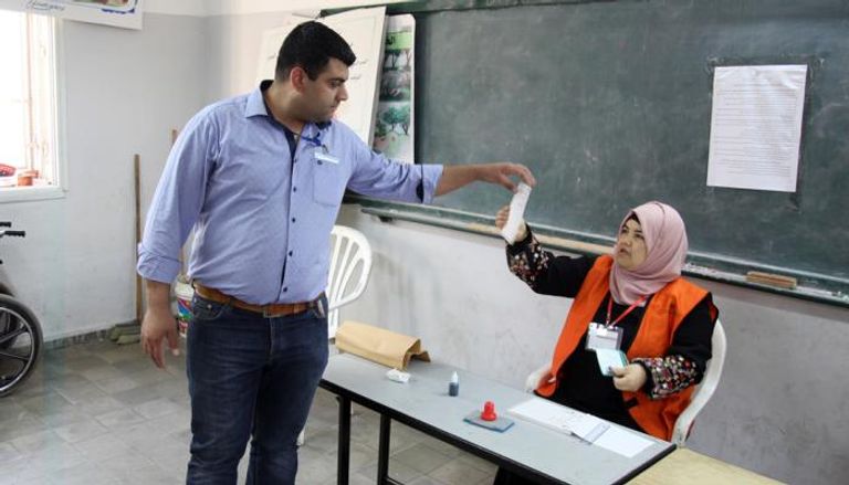 عملية التصويت في محليات 2017 (الوكالة الفلسطينية الرسمية 