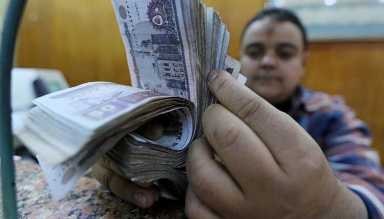 انخفاض عجز الميزان التجاري بمصر خلال فبراير الماضي