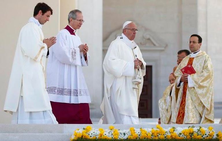 زيارة البابا لمزار فاطمة