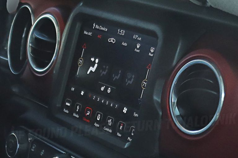 المقصورة الداخلية لجيب رانجلر 2018 الجديدة